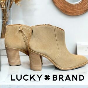 🌟 Lucky Brand Pellyon Western Bootie Beige Suede Size 8.5